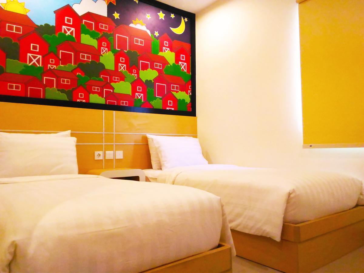 Nite&Day Surabaya - Gunungsari Hotel Bagian luar foto