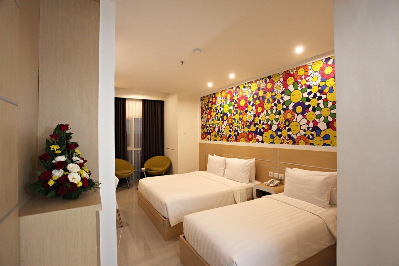 Nite&Day Surabaya - Gunungsari Hotel Bagian luar foto